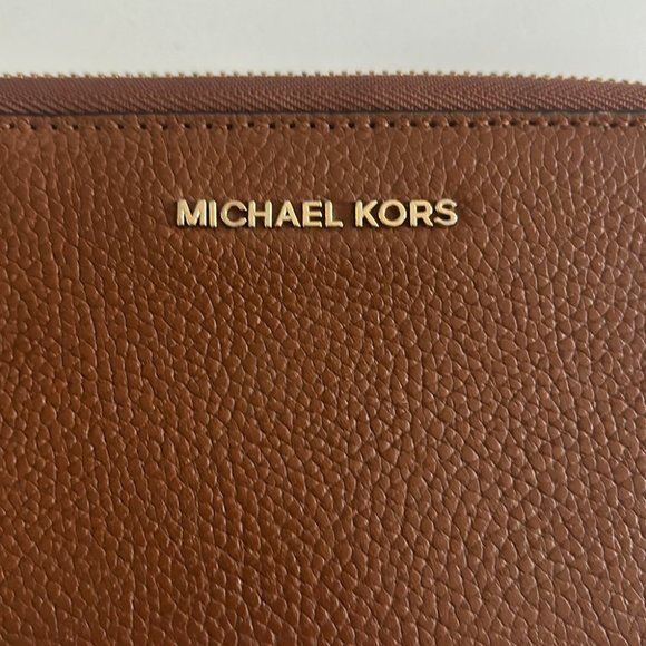 Michael Kors Handbags - Michael Kors Brown Wallet Wristlet